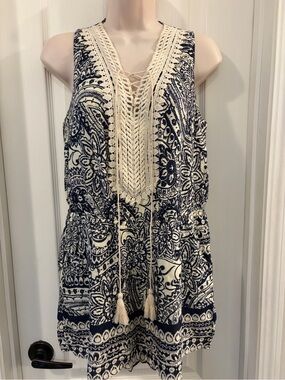YA Los Angeles Women’s Navy & Cream Sleeveless Crochet-Trim Tunic
